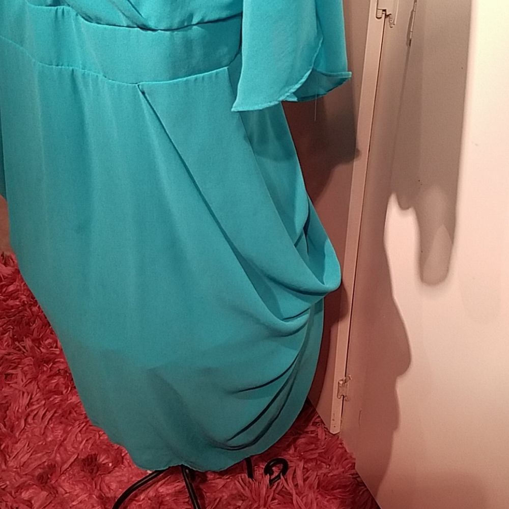 Dress - Picture 2 of 3